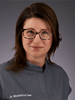Headshot of provider Amy Medeiros NP, MSCP
