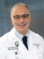 Headshot of provider Ramin Davoudi MD