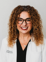 Headshot of provider Cynthia Paradise DCNP