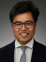 Headshot of provider Tony Xia MD